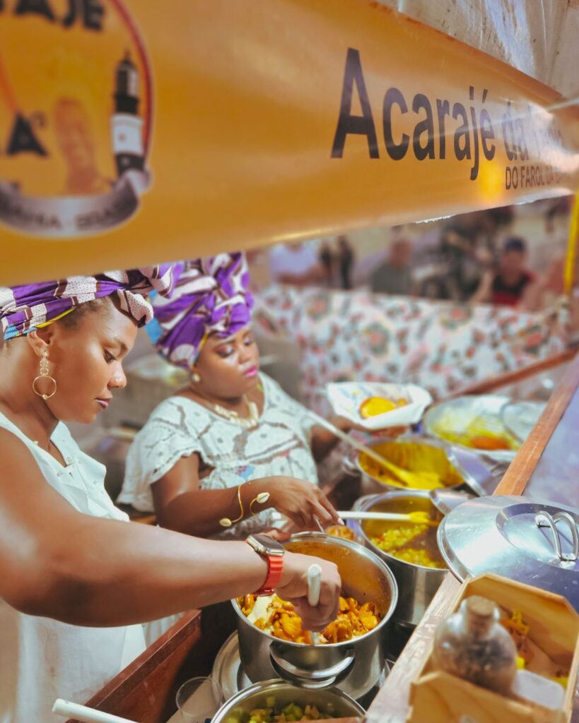 Is Bahia worth visiting - Baianas selling Acarajé